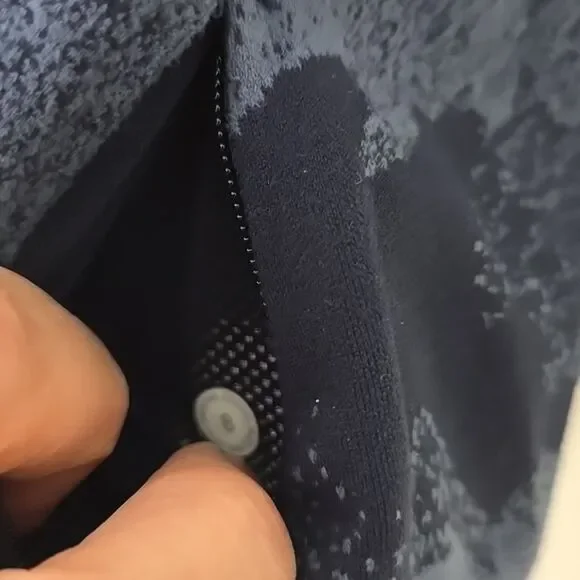 Lululemon Women’s Its Rulu Run Long Sleeve Shirt Camo Jacquard True Navy Size 8 - Picture 4 of 8